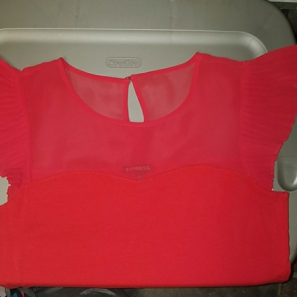 Express Top Red - Picture 4 of 7